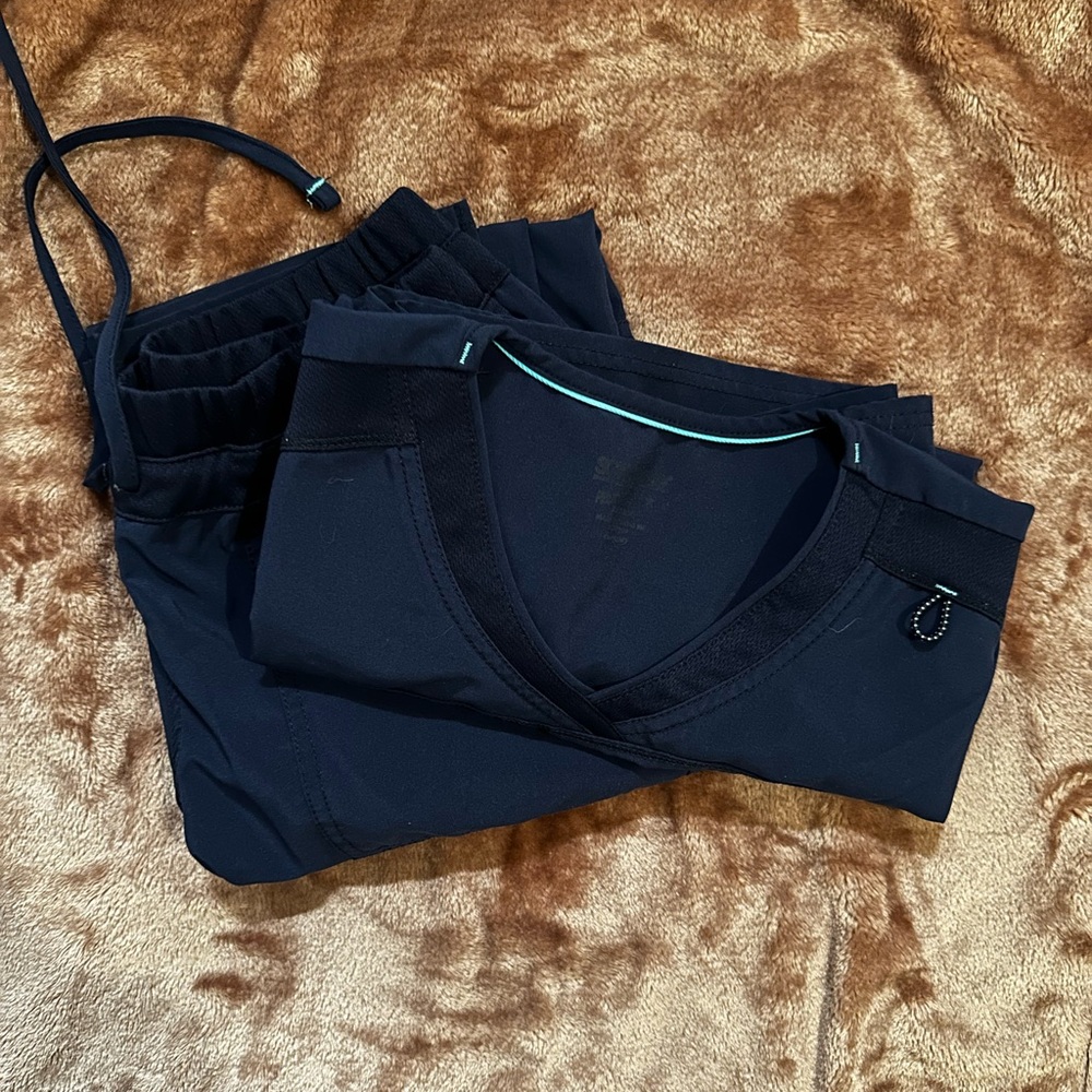 Scrubstar scrub set